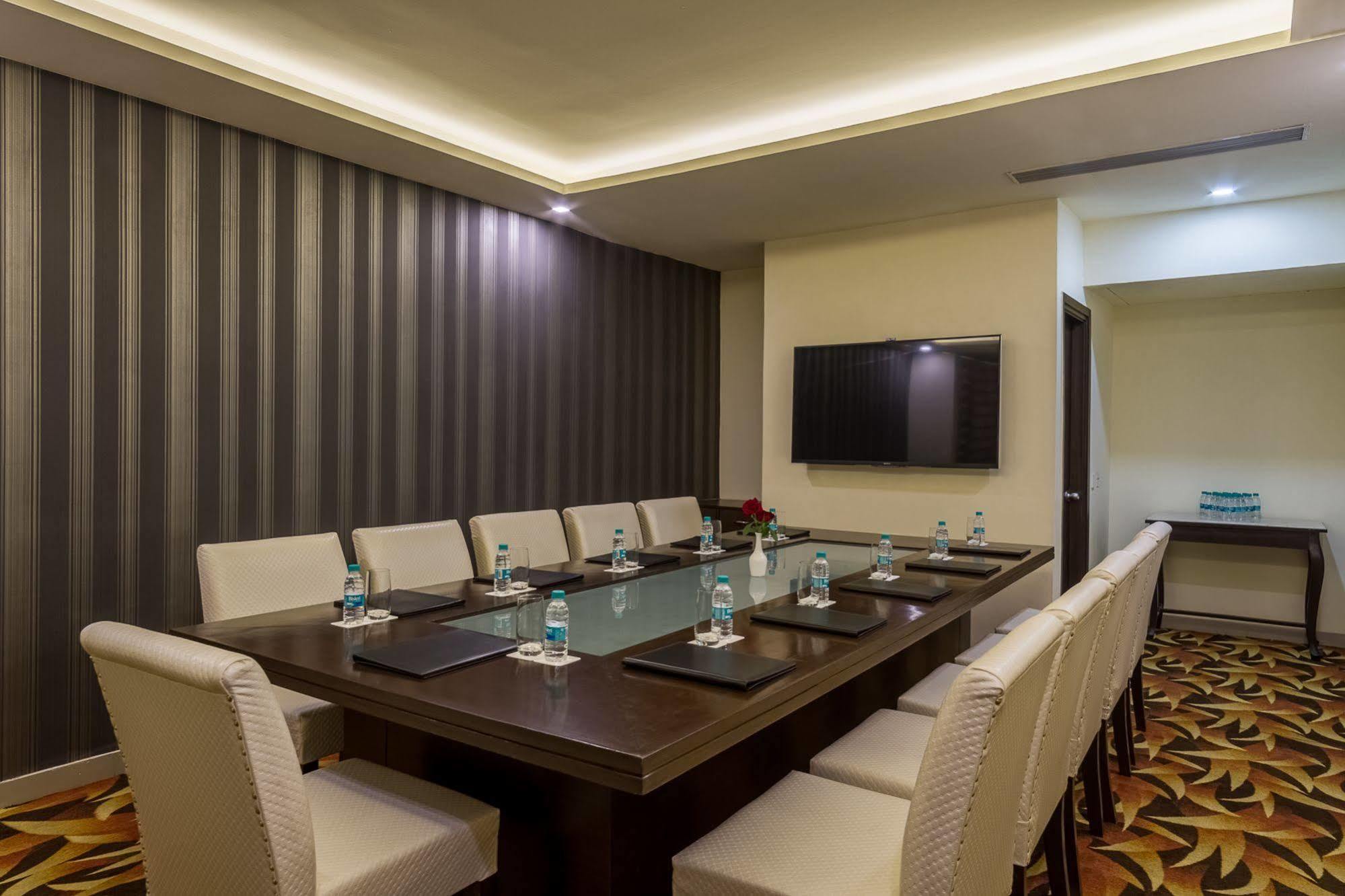 Days Hotel By Wyndham, Jalandhar Dış mekan fotoğraf